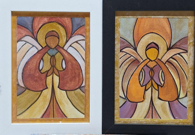 Mother-of-pearl angels